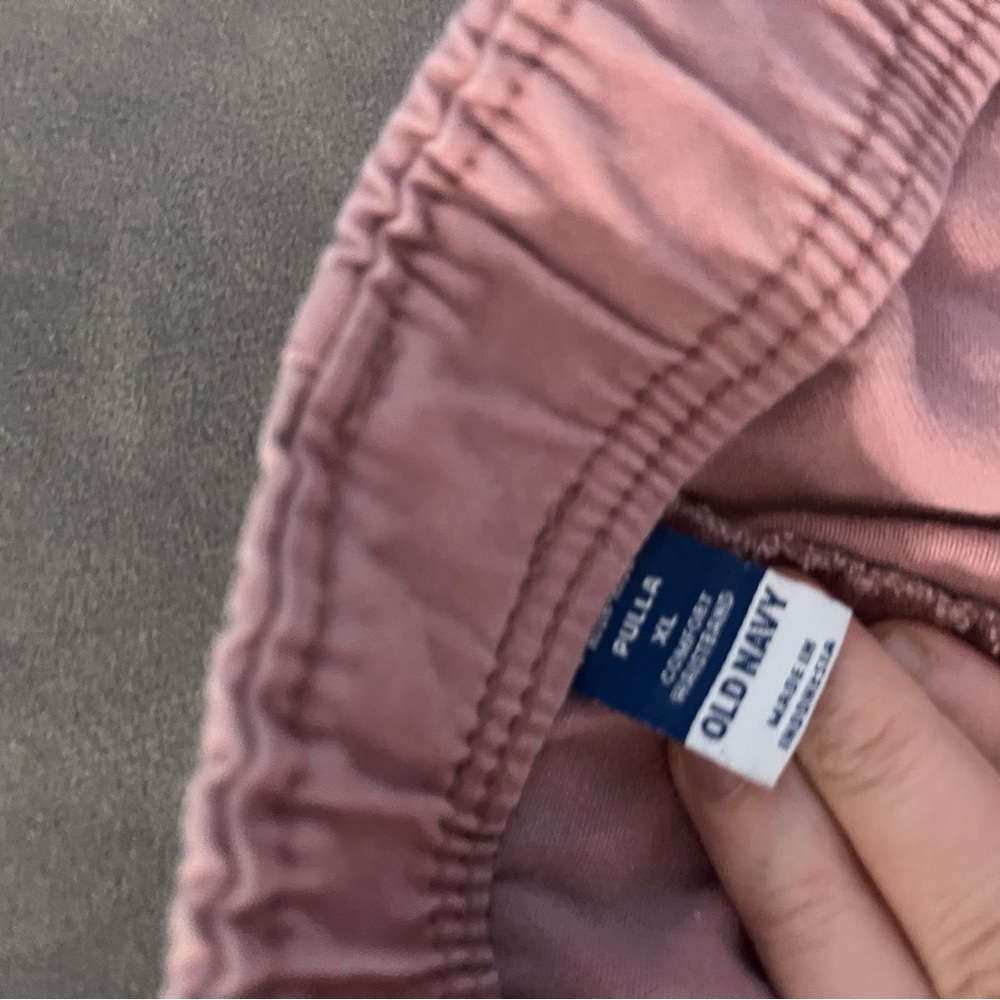 Old Navy Women's Mauve Straight Leg Pants - Picture 2 of 3